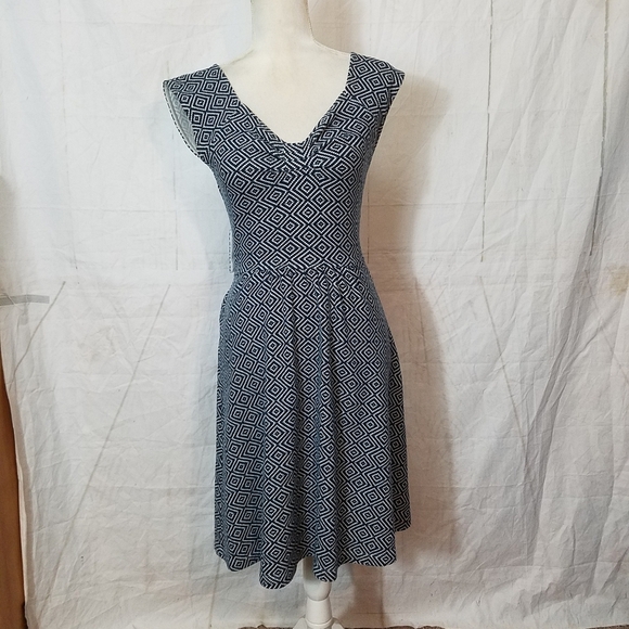 Anthropology Postmark Matilde fit & flare cross back diamond print dress - Picture 5 of 15